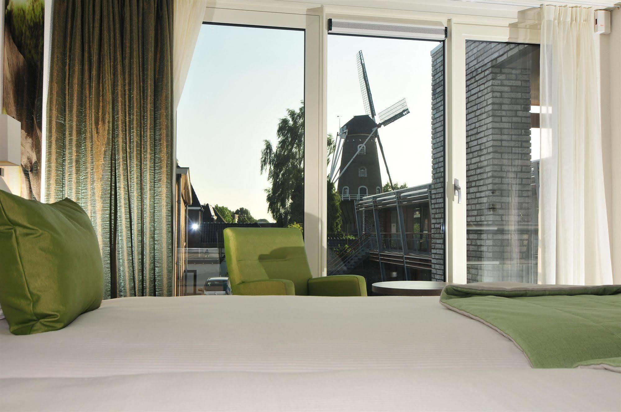 Hotel De Twee Linden Beneden-Leeuwen Exteriér fotografie